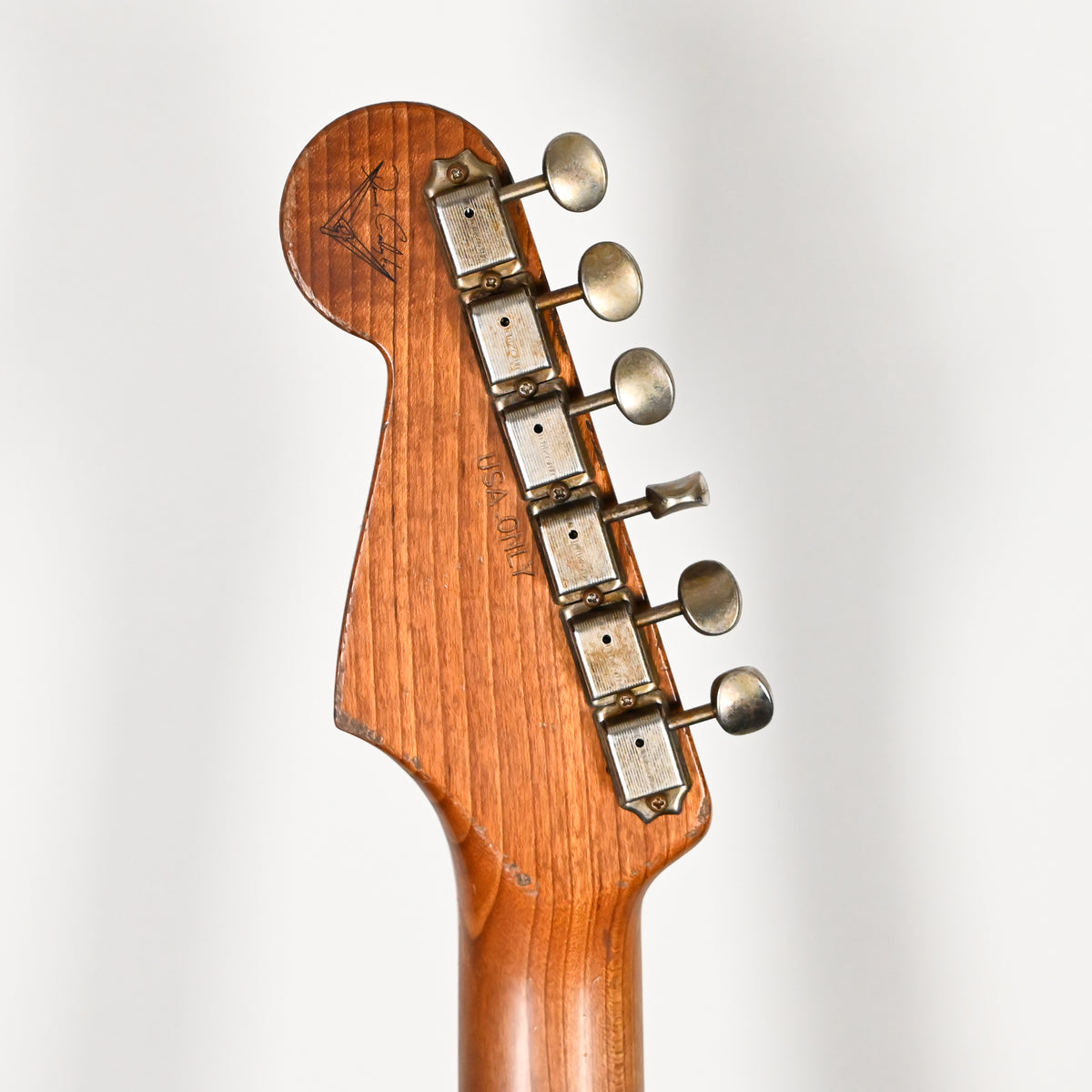 Fender Custom Shop Masterbuilt Dennis Galuszka 1962 Stratocaster w/ Brazilian Rosewood Fingerboard, Super Heavy Relic- Purple Sparkle/3 Color Sunburst 2026 (R132328)