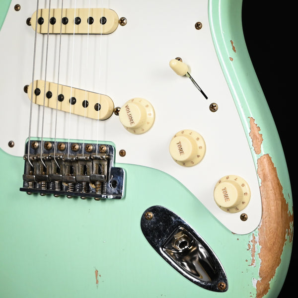 Fender Custom Shop '57 Stratocaster Heavy Relic- Aged Surf Green 2025 (CZ582980)