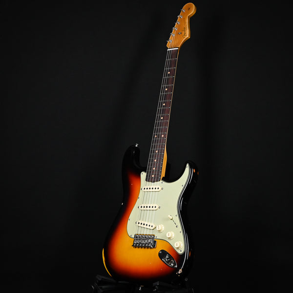 Fender Custom Shop Late-1962 Stratocaster Relic w/ Closet Classic Hardware- 3 Color Sunburst 2025 (CZ584477)