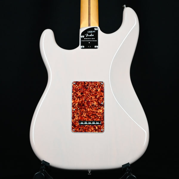 Fender Limited Edition American Professional II Stratocaster Thinline- Transparent Shell Pink (US240019484)