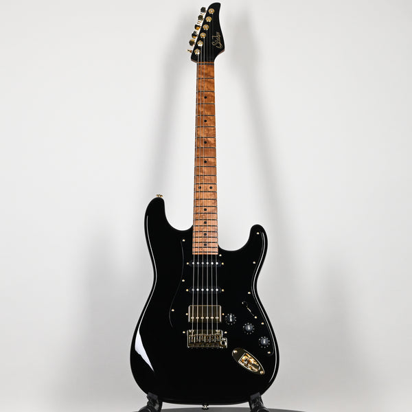 Suhr Mateus Asato Signature Series Classic S w/ Premium Softshell Case- Black 2026 (93475)