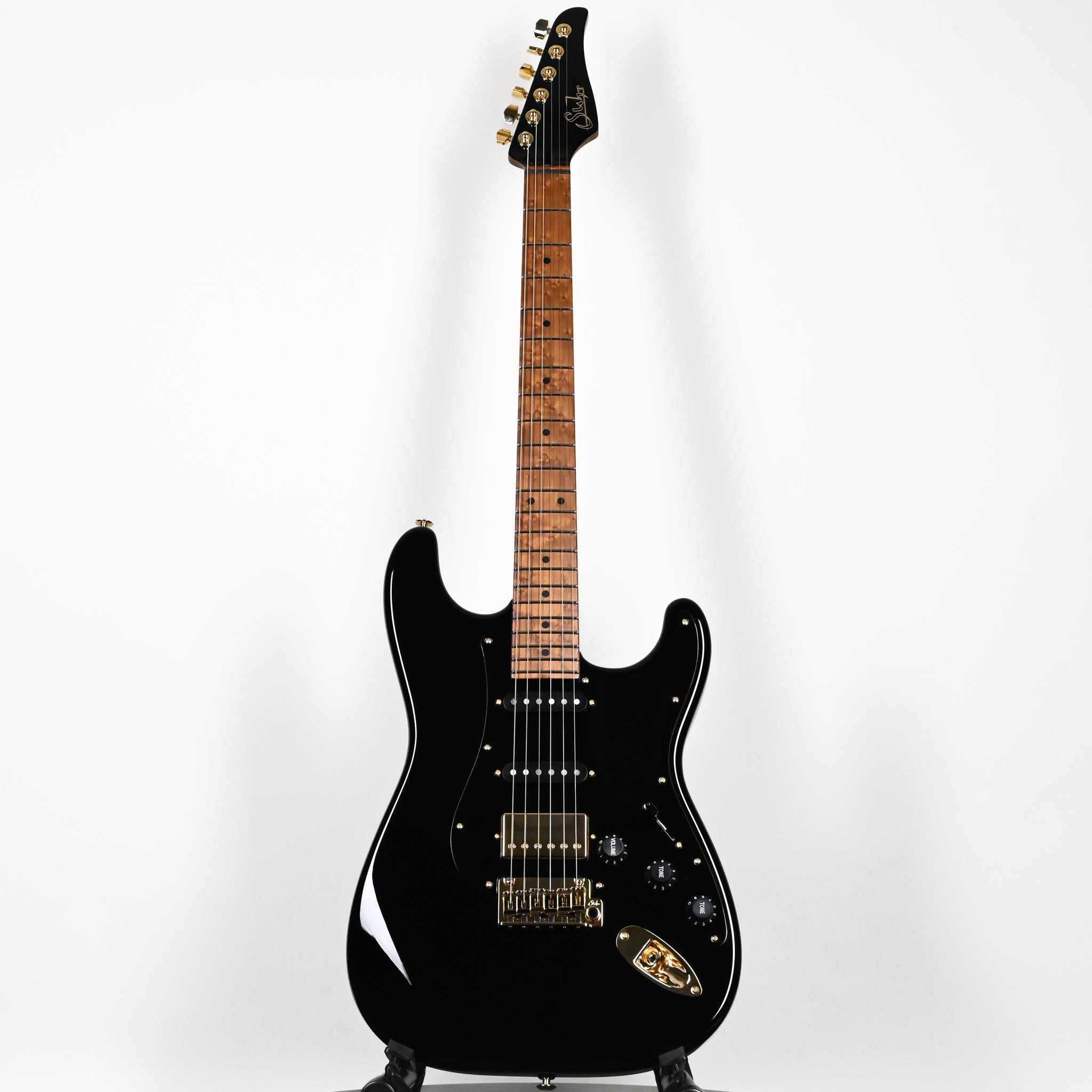 Suhr Mateus Asato Signature Series Classic S w/ Premium Softshell Case- Black 2026 (93474)