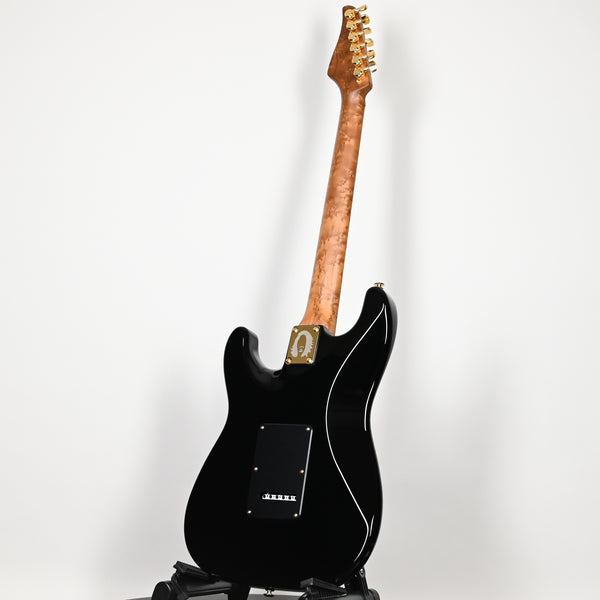 Suhr Mateus Asato Signature Series Classic S w/ Premium Softshell Case- Black 2026 (93474)