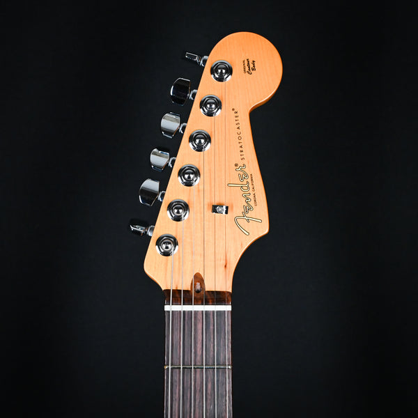 Fender Limited Edition American Professional II Stratocaster Thinline- Transparent Shell Pink (US240017271)