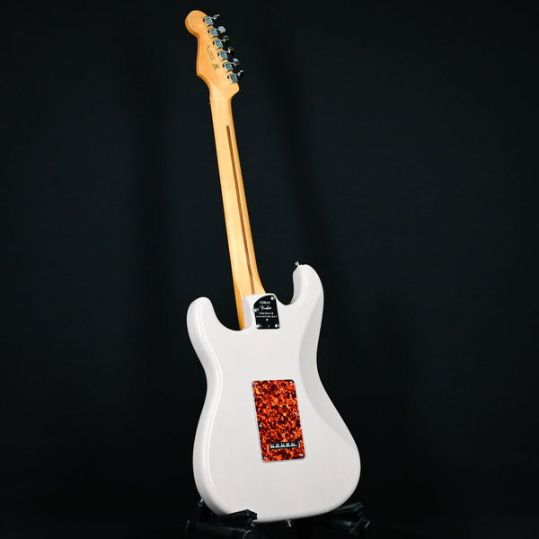 Fender Limited Edition American Professional II Stratocaster Thinline- Transparent Shell Pink (US240017271)