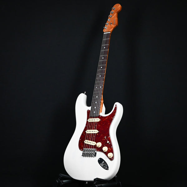 2024 Fender Custom Shop American Custom Stratocaster NOS Aged White Blonde 2024 (XN17238)