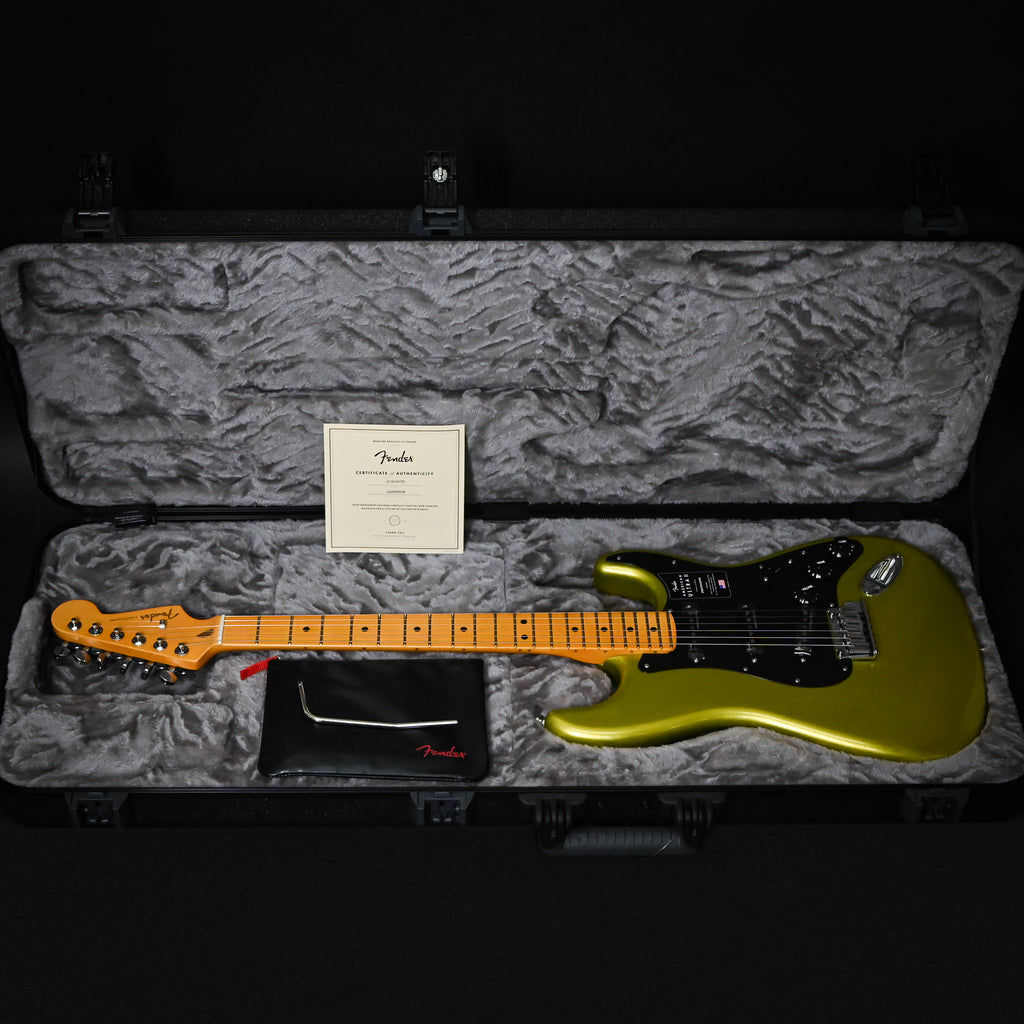 Fender American Ultra II Stratocaster w/ Maple Fingerboard- Solar Flare 2026 (US26002530)