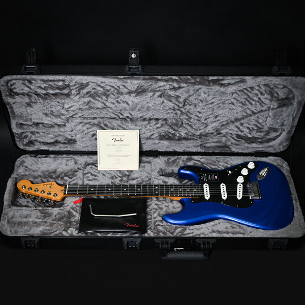 Fender American Ultra II Stratocaster w/ Ebony Fingerboard- Noble Blue (US240031696)