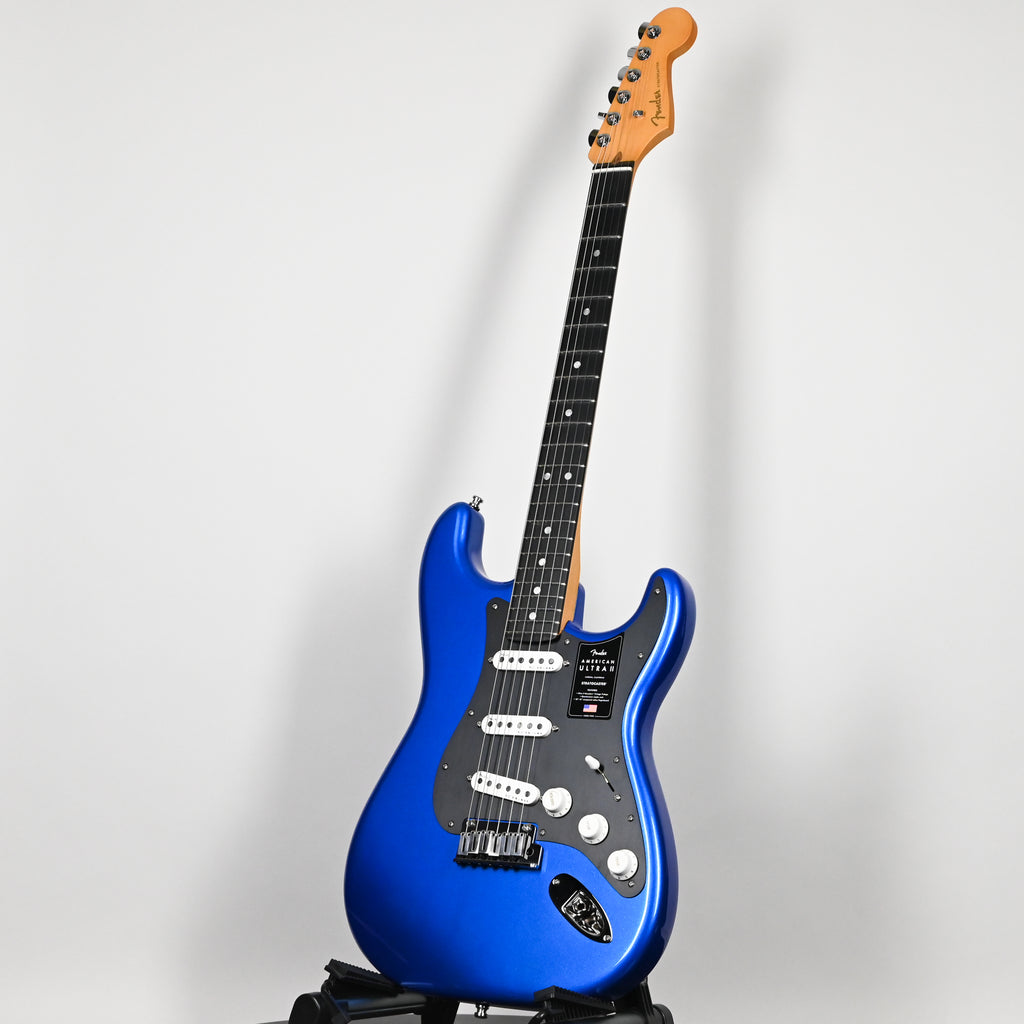 Fender American Ultra II Stratocaster w/ Ebony Fingerboard- Noble Blue (US240031696)