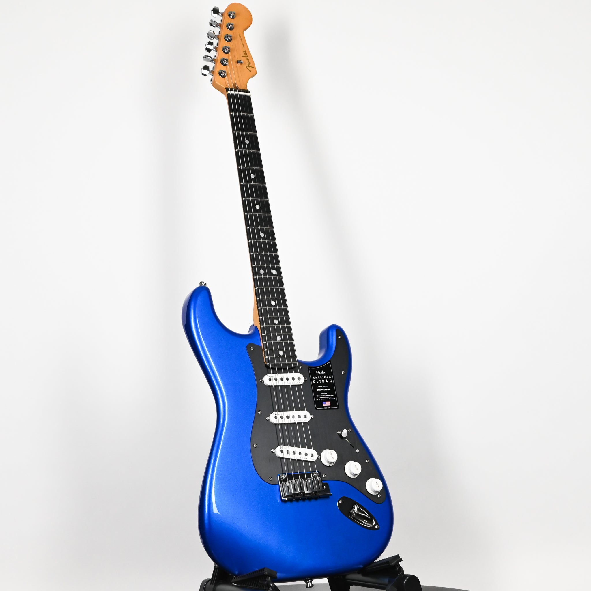 Fender American Ultra II Stratocaster w/ Ebony Fingerboard- Noble Blue (US240031696)