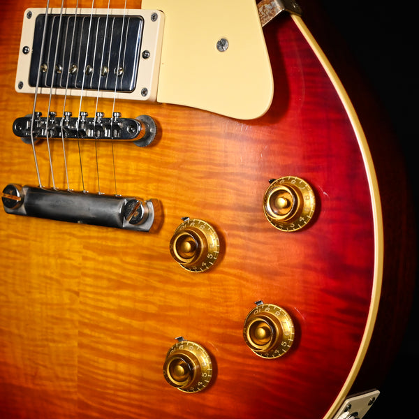 Gibson Custom 1959 Les Paul Standard Reissue Murphy Lab Ultra Light Aged- Factory Burst 2024 (941148)