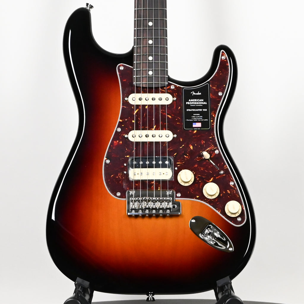 Fender American Professional Stratocaster HSS- 3 Color Sunburst 2026 (US26078341)