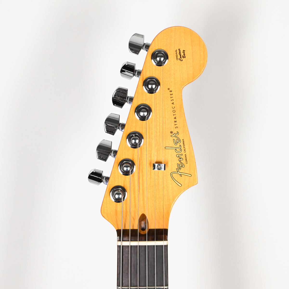 Fender American Professional Stratocaster HSS- 3 Color Sunburst 2026 (US26078341)
