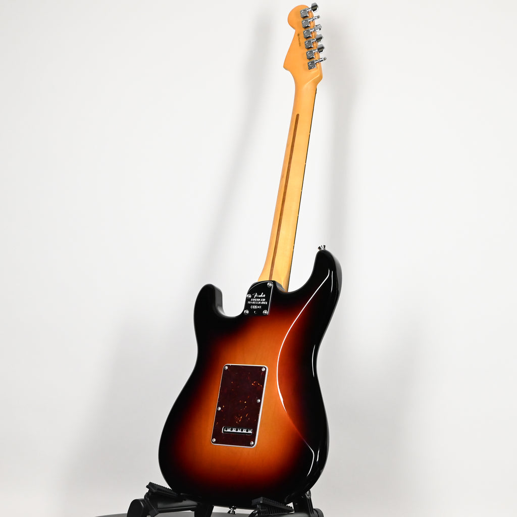 Fender American Professional Stratocaster HSS- 3 Color Sunburst 2026 (US26078341)