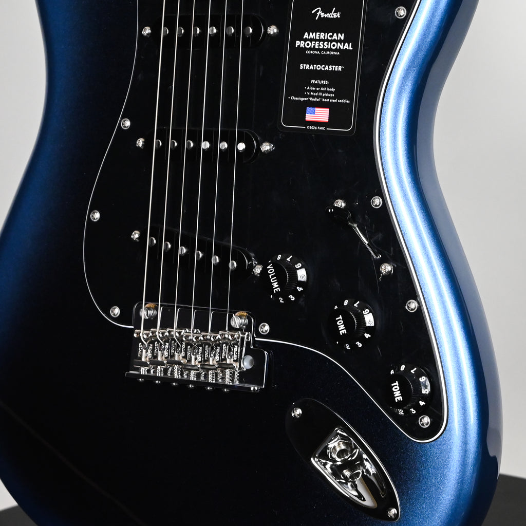 Fender American Professional Stratocaster- Dark Night 2026 (US26083681)