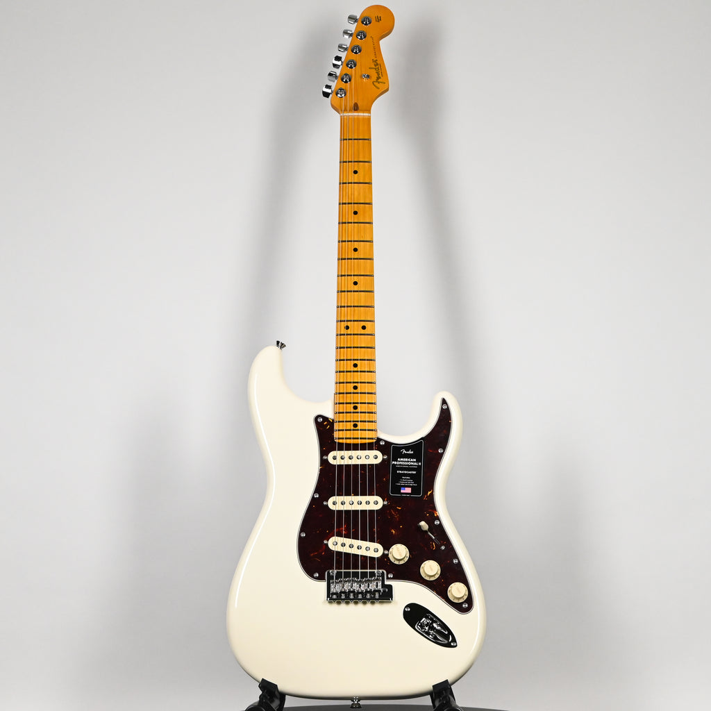 Fender American Professional II Stratocaster- Olympic White (US240036174)