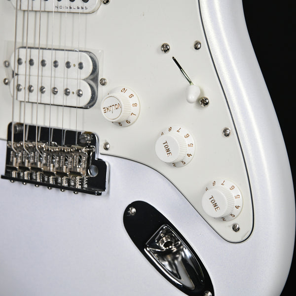 Fender Juanes Signature Stratocaster Luna White 2023 (JL230615)