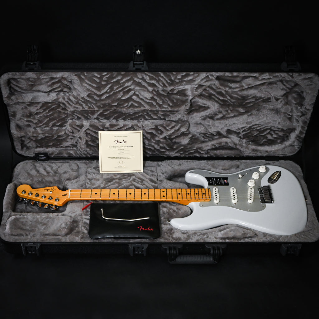 Fender American Ultra II Stratocaster w/ Maple Fingerboard- Avalanche 2026 (US26000803)