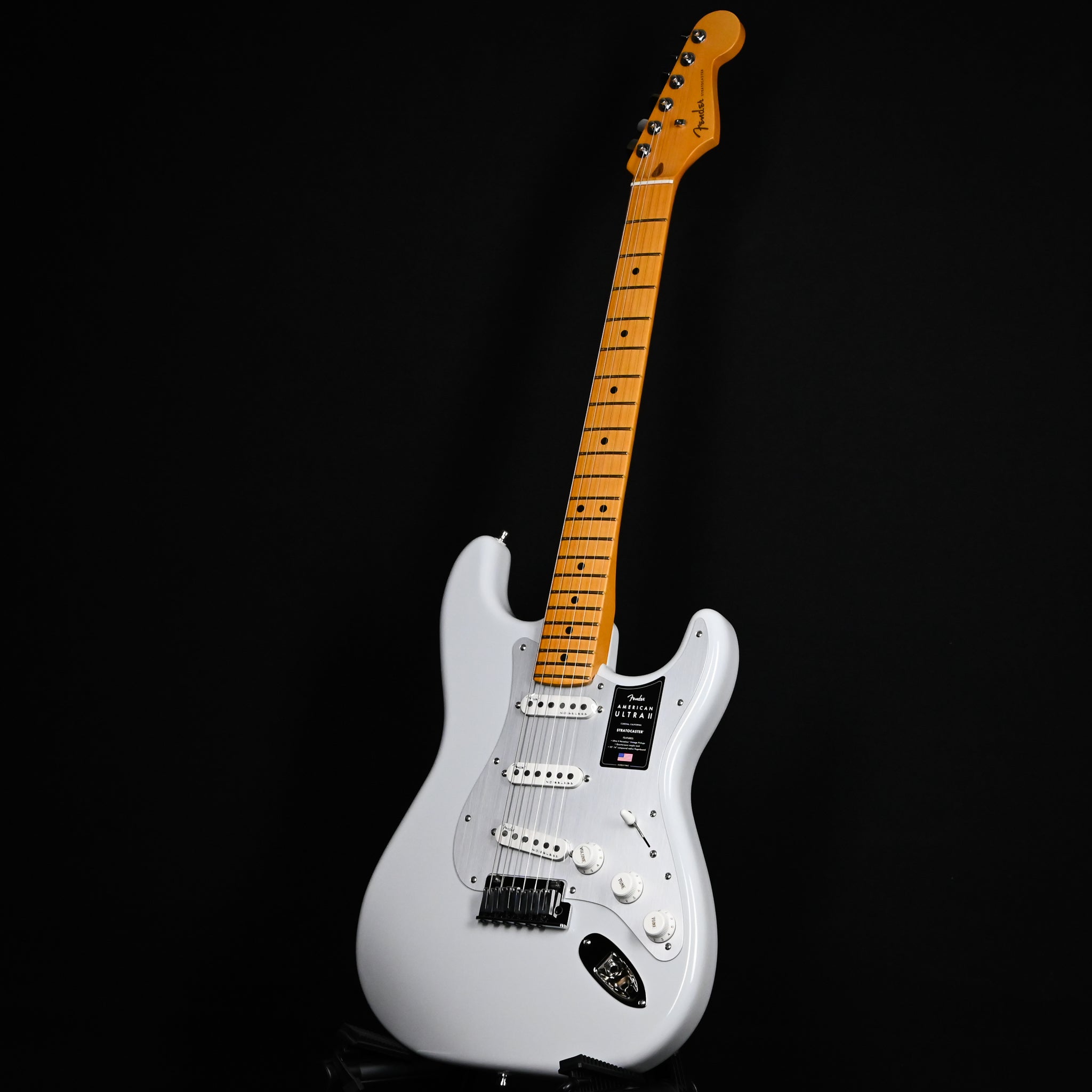 Fender American Ultra II Stratocaster w/ Maple Fingerboard- Avalanche 2026 (US26000803)