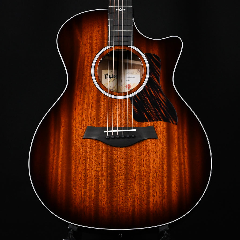 Taylor Next Generation 324ce w/ Neo-Tropical Mahogany Top & Sapele Back and Sides- Natural 2025 (1212025056)