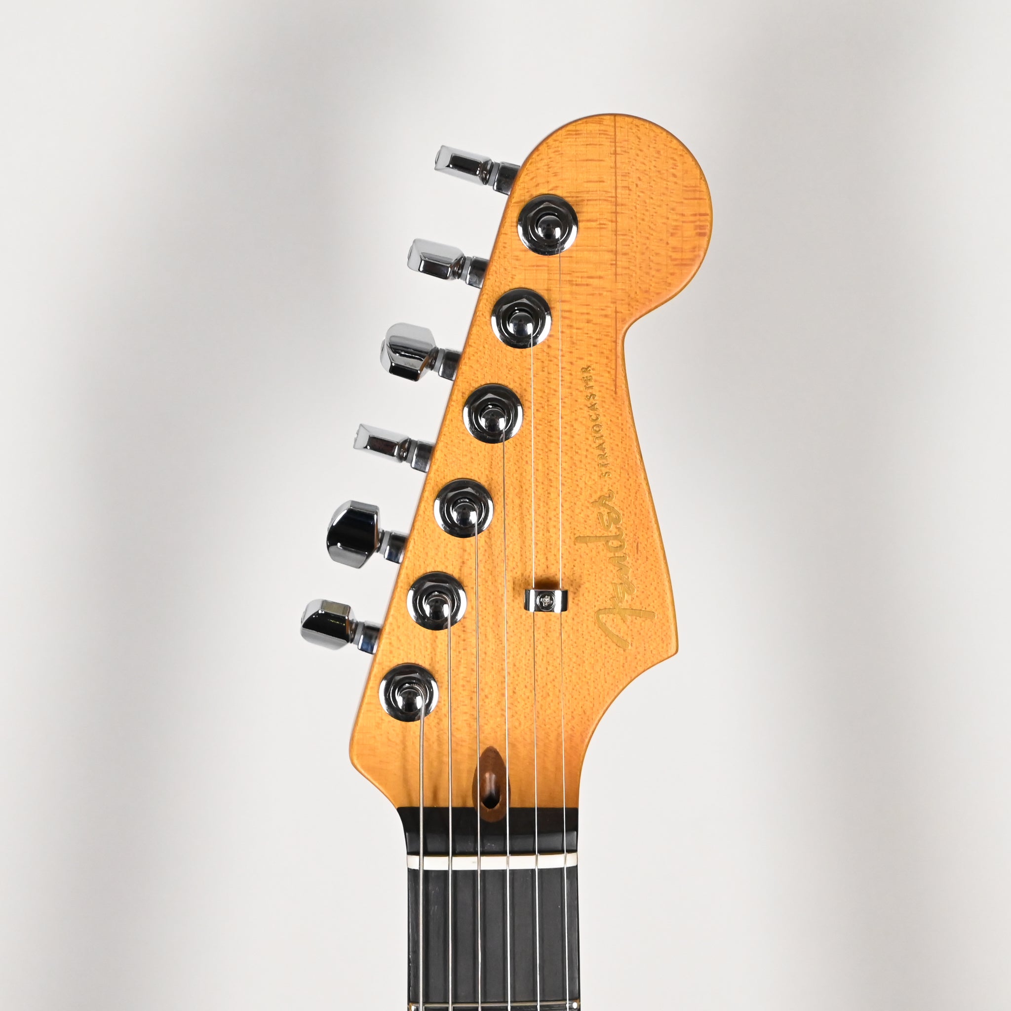 Fender American Ultra II Stratocaster HSS w/ Ebony Fingerboard- Texas Tea 2026 (US26008036)