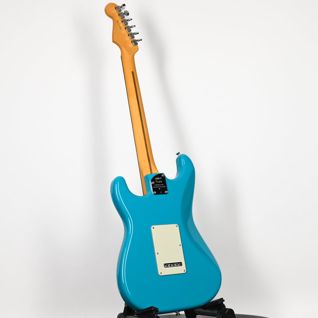 Fender American Professional II Stratocaster HSS- Miami Blue 2025 (US25106880)