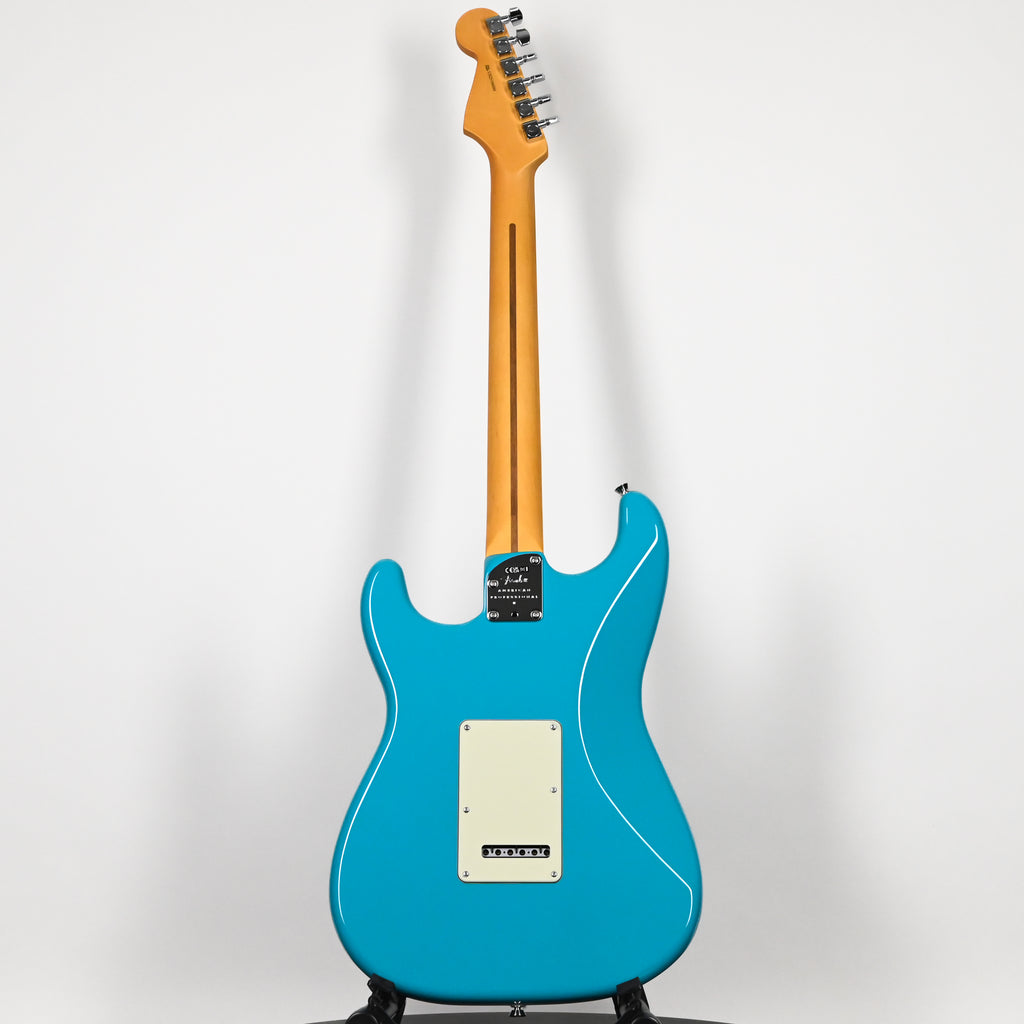 Fender American Professional II Stratocaster HSS- Miami Blue 2025 (US25106880)