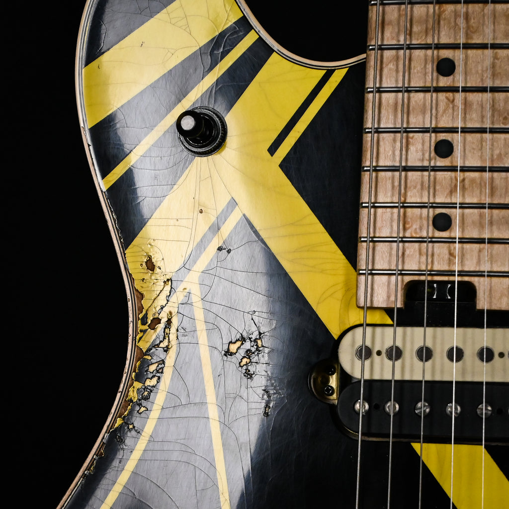 EVH Custom Shop USA Special Edition Wolfgang, Nitro Relic Tour- Black & Yellow Stripes 2026 (WG17876A)
