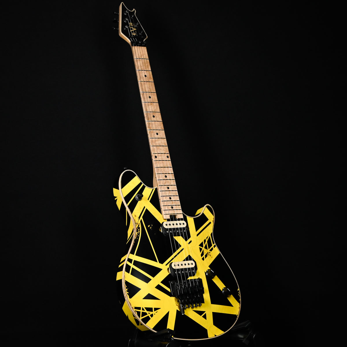 EVH Custom Shop USA Special Edition Wolfgang, Nitro Relic Tour- Black & Yellow Stripes 2026 (WG17876A)
