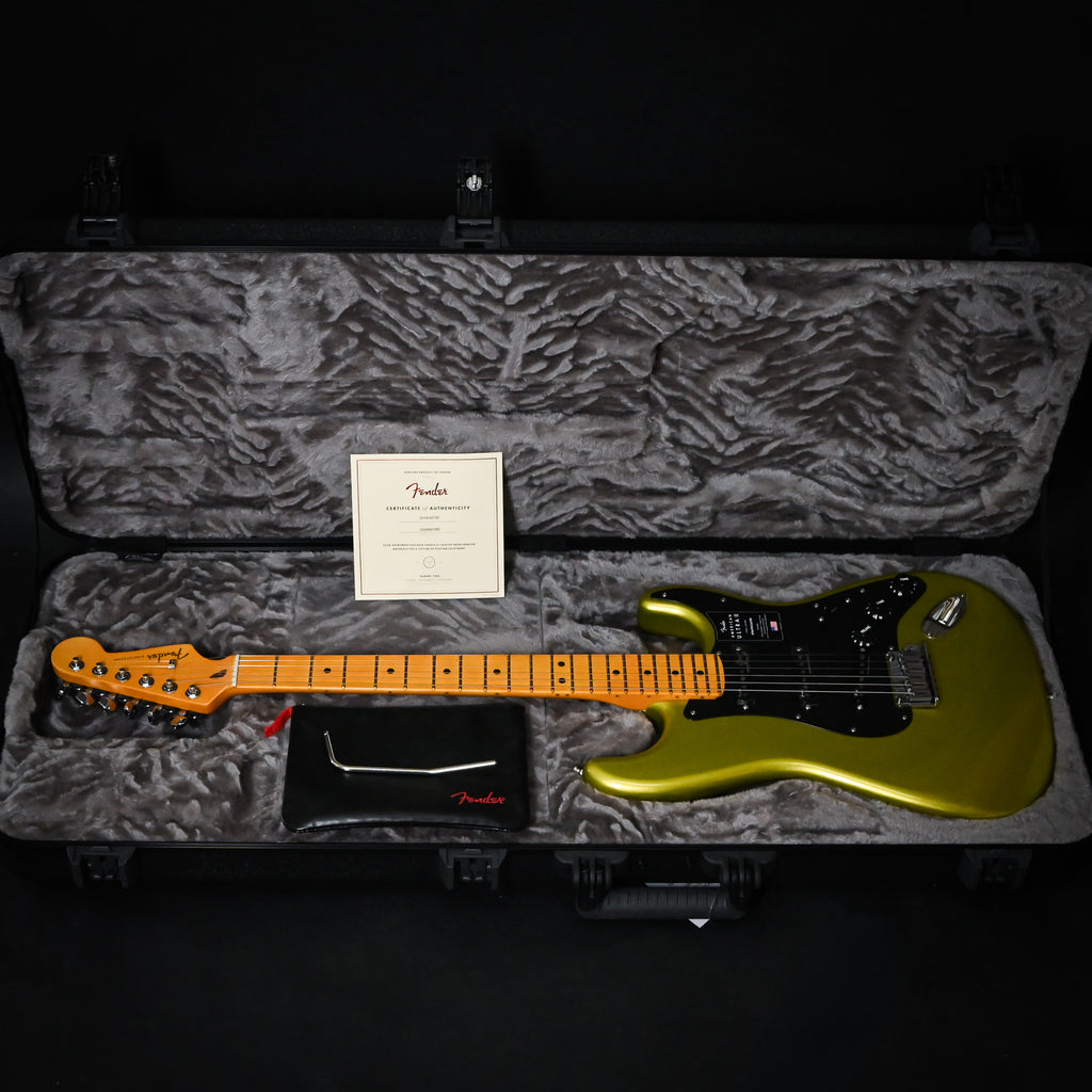 Fender American Ultra II Stratocaster w/ Maple Fingerboard- Solar Flare 2026 (US26001002)