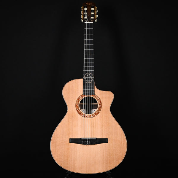 Taylor Jason Mraz Signature Model (JMSM) Nylon w/ Western Red Cedar Top & Indian Rosewood Back and Sides Acoustic-Electric Guitar 2026 (1201146085)