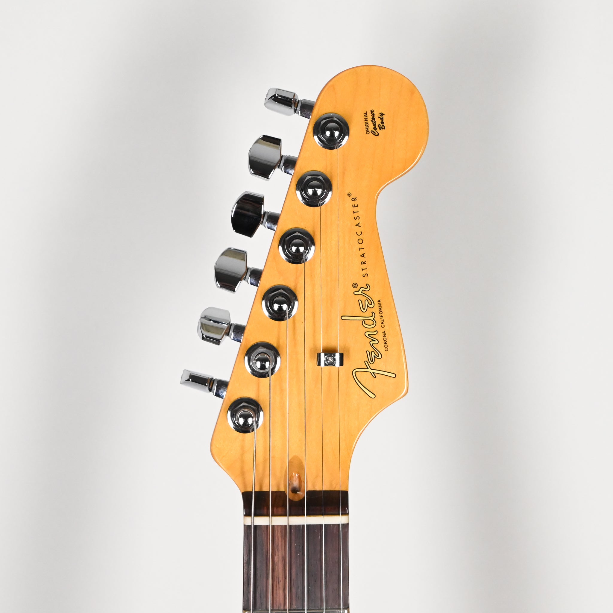 Fender American Professional II Stratocaster w/ Rosewood Fingerboard- 3 Color Sunburst 2026 (US26023711)