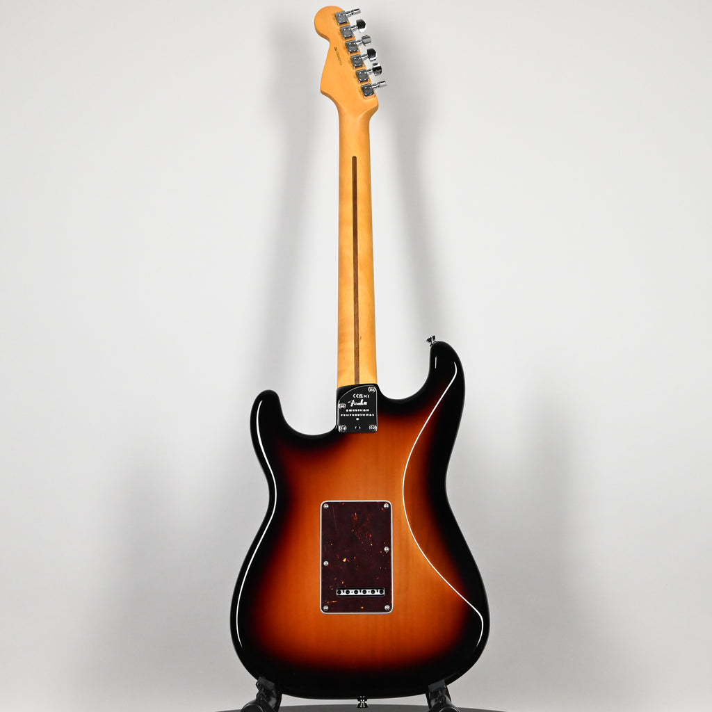 Fender American Professional II Stratocaster w/ Rosewood Fingerboard- 3 Color Sunburst 2026 (US26023711)