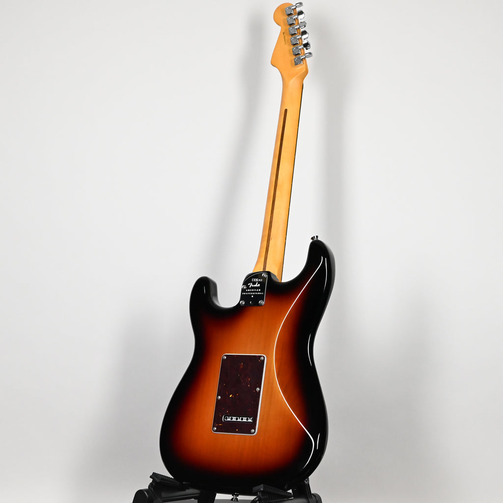 Fender American Professional II Stratocaster w/ Rosewood Fingerboard- 3 Color Sunburst 2026 (US26023711)
