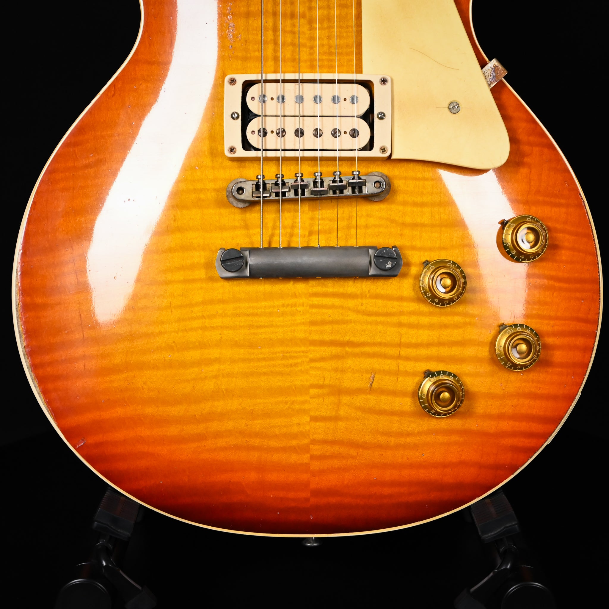 Gibson Custom Dealer Select 1959 Les Paul Standard Reissue Murphy Lab Heavy Aged- "Beauty of the Burst" Page 86 (952684)