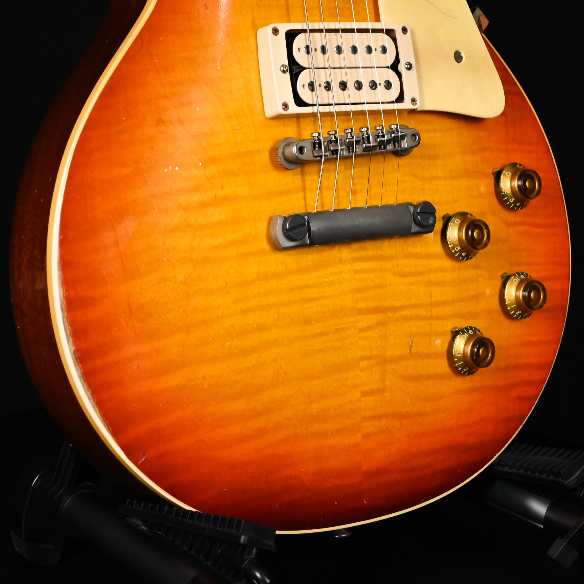 Gibson Custom Dealer Select 1959 Les Paul Standard Reissue Murphy Lab Heavy Aged- "Beauty of the Burst" Page 86 (952684)