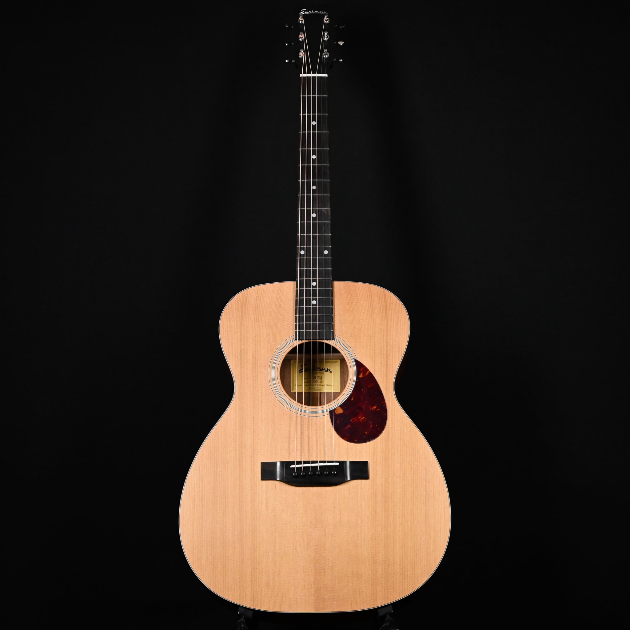 Eastman E1 OM Acoustic Guitar (M2535170)
