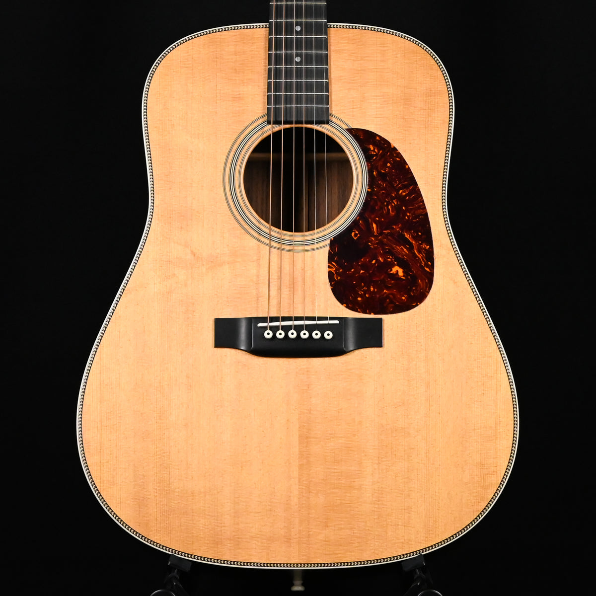 2012 Martin HD-28 Standard Series, D-14 Fret, Acoustic 2012 (1562913) Used – Excellent Price