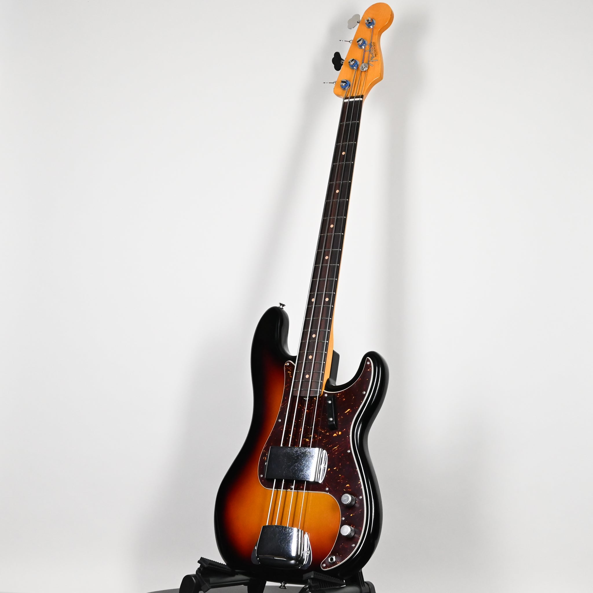 Fender James Jamerson 1962 Precision Bass- 3 Color Sunburst 2026 (JJ260419)