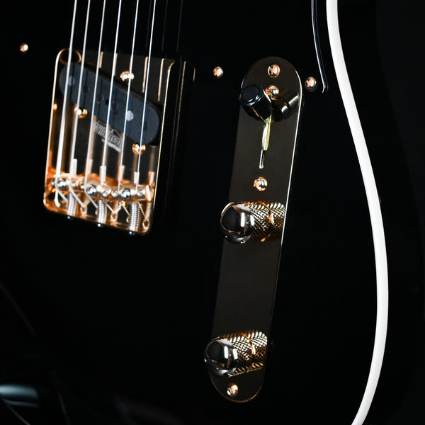 Suhr Mateus Asato Signature Series Classic T- Black (74304)