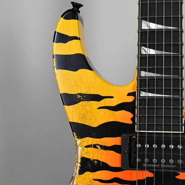 Jackson Custom Shop USA Special Edition Dinky 2H w/ Floyd Rose - Tested Time Bengal Tiger 2026 (XN19768)