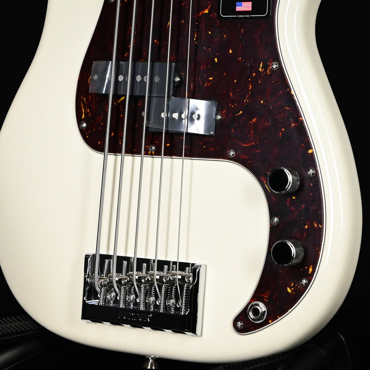 Fender American Professional Precision Bass V- Olympic White 2026 (US26032602)