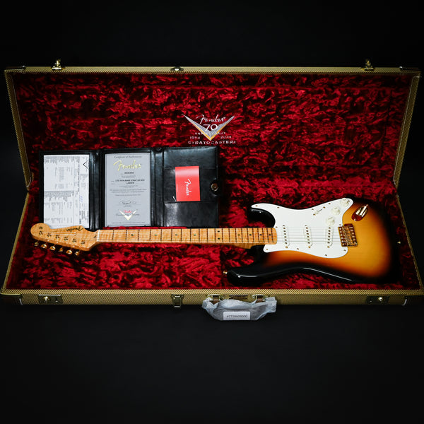 Fender Custom Shop Limited Edition 70th Anniversary Stratocaster Gold Hardware NOS- 3 Tone Sunburst 2024 (LXX0378)