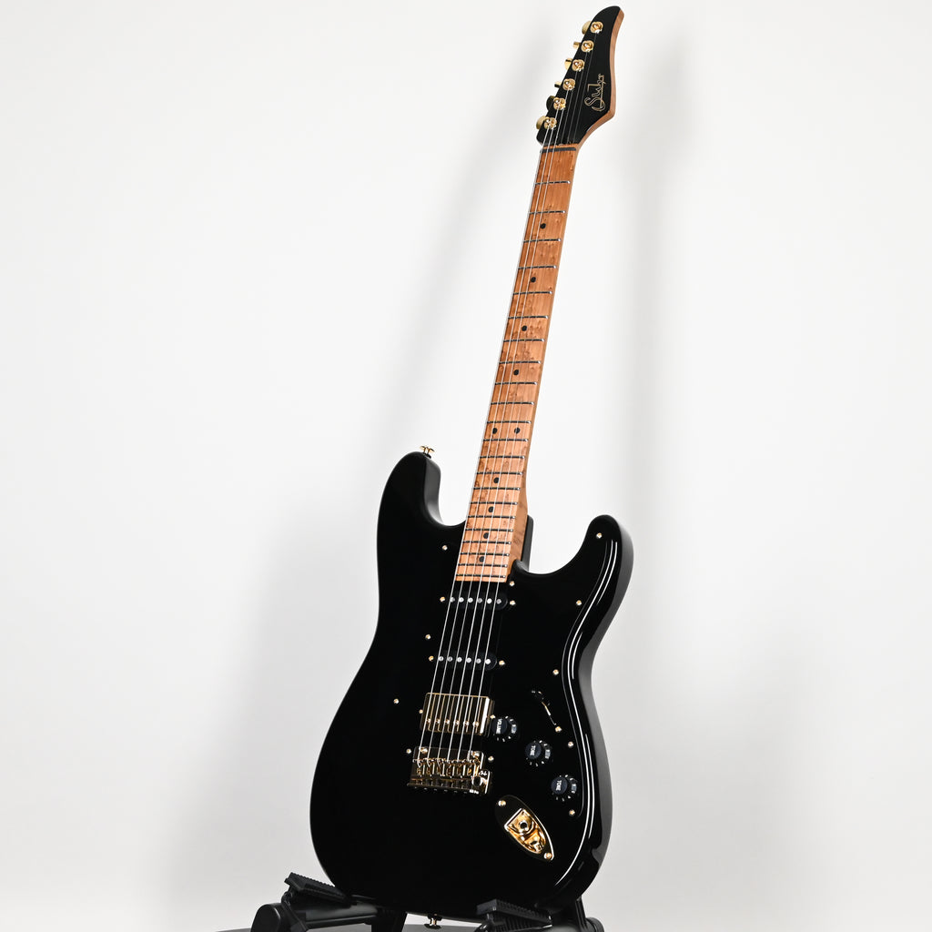 Suhr Mateus Asato Signature Series Classic S w/ Premium Softshell Case- Black 2026 (93476)