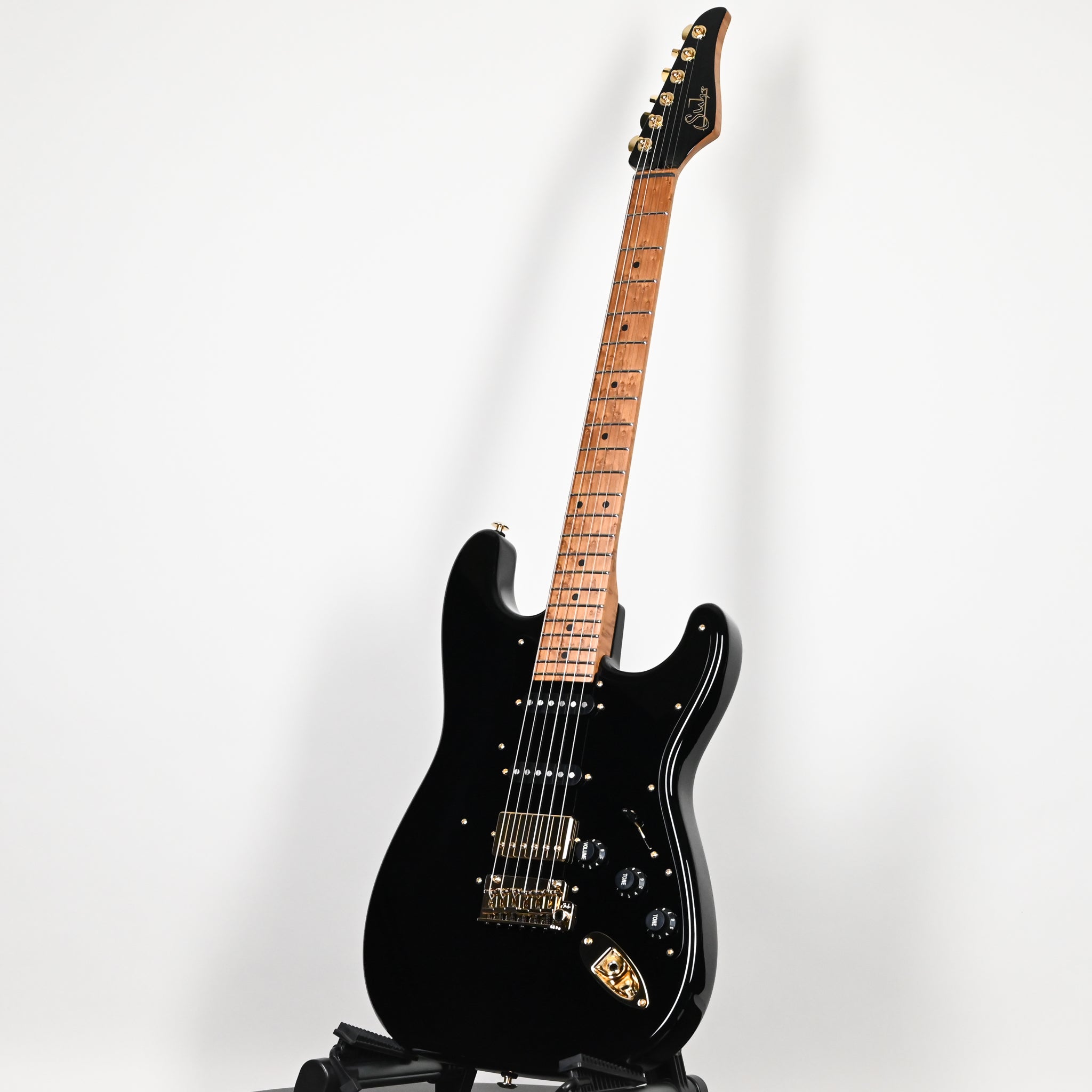 Suhr Mateus Asato Signature Series Classic S w/ Premium Softshell Case- Black 2026 (93476)