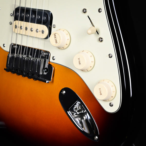 Fender American Ultra Stratocaster HSS- Ultraburst w/ Maple Fingerboard 2023 (US230003056)