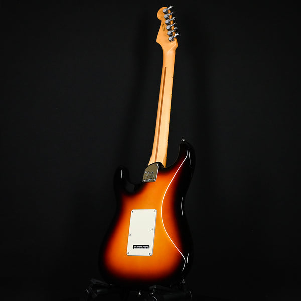 Fender American Ultra Stratocaster HSS- Ultraburst w/ Maple Fingerboard 2023 (US230003056)