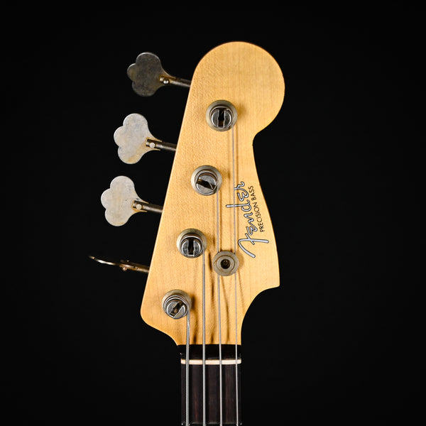 Fender Custom Shop Limited Edition '62 P Bass Relic- Aged Candy Apple Red 2025 (CZ583600)