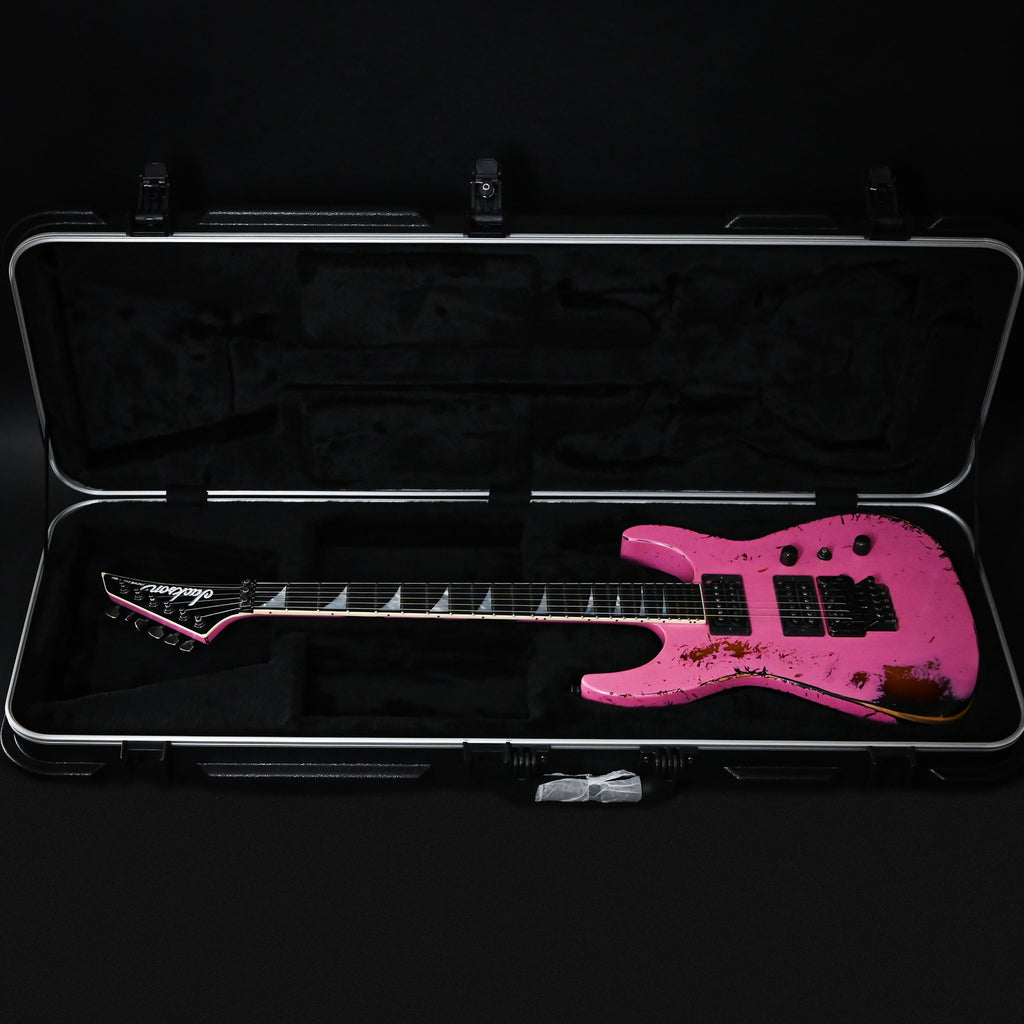Jackson Custom Shop USA SL 2H FR Soloist Nitro Tour Relic- Platinum Pink/ 3-Tone Sunburst 2026 (J11567)