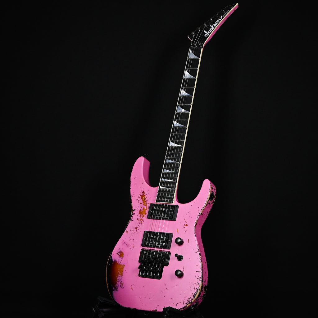 Jackson Custom Shop USA SL 2H FR Soloist Nitro Tour Relic- Platinum Pink/ 3-Tone Sunburst 2026 (J11567)